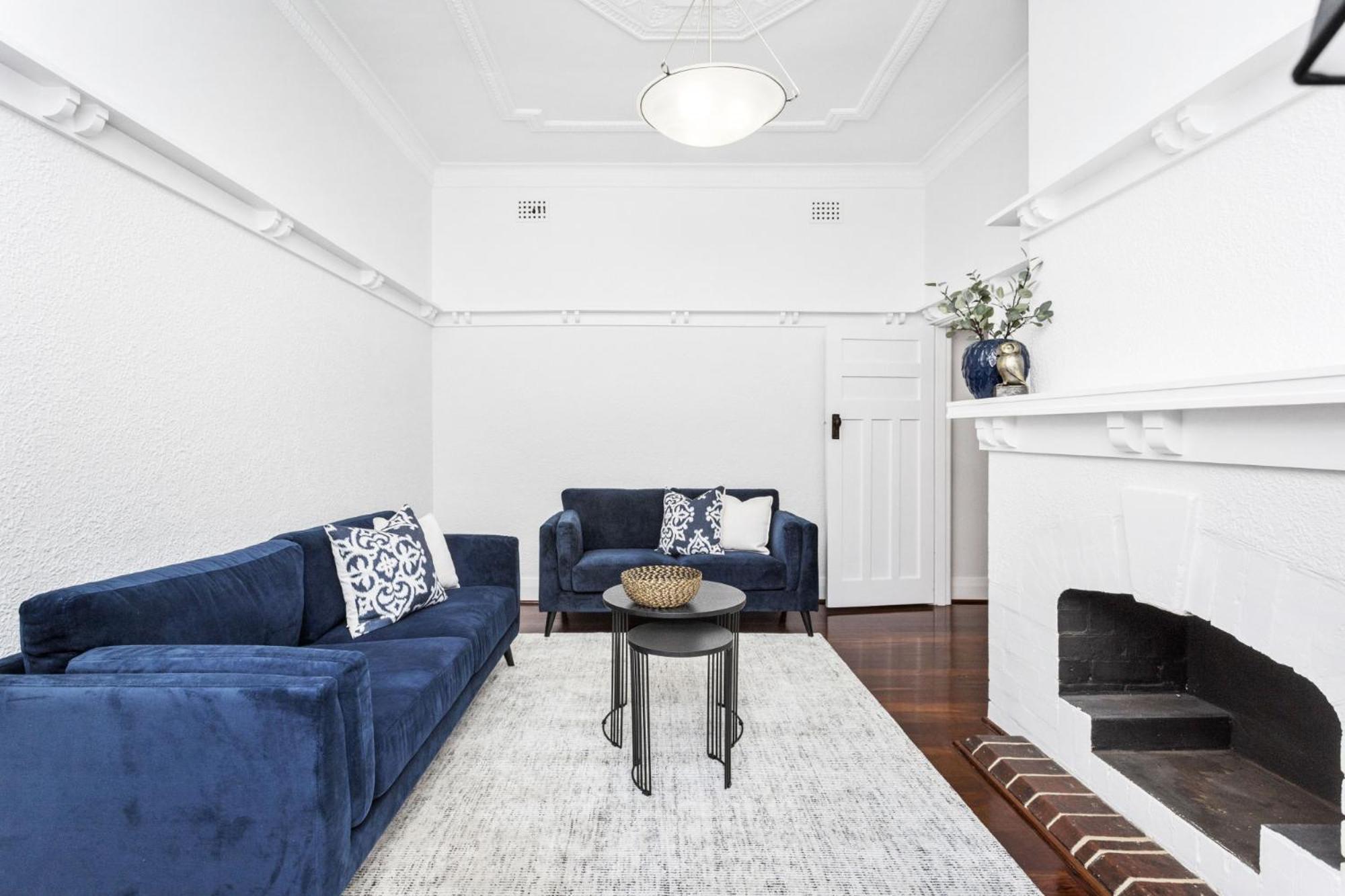 Holiday home Chic Semi-detached 2-bed With Outdoor Dining Perth